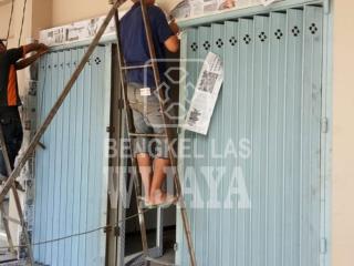 Pintu Harmonika Ekonomis